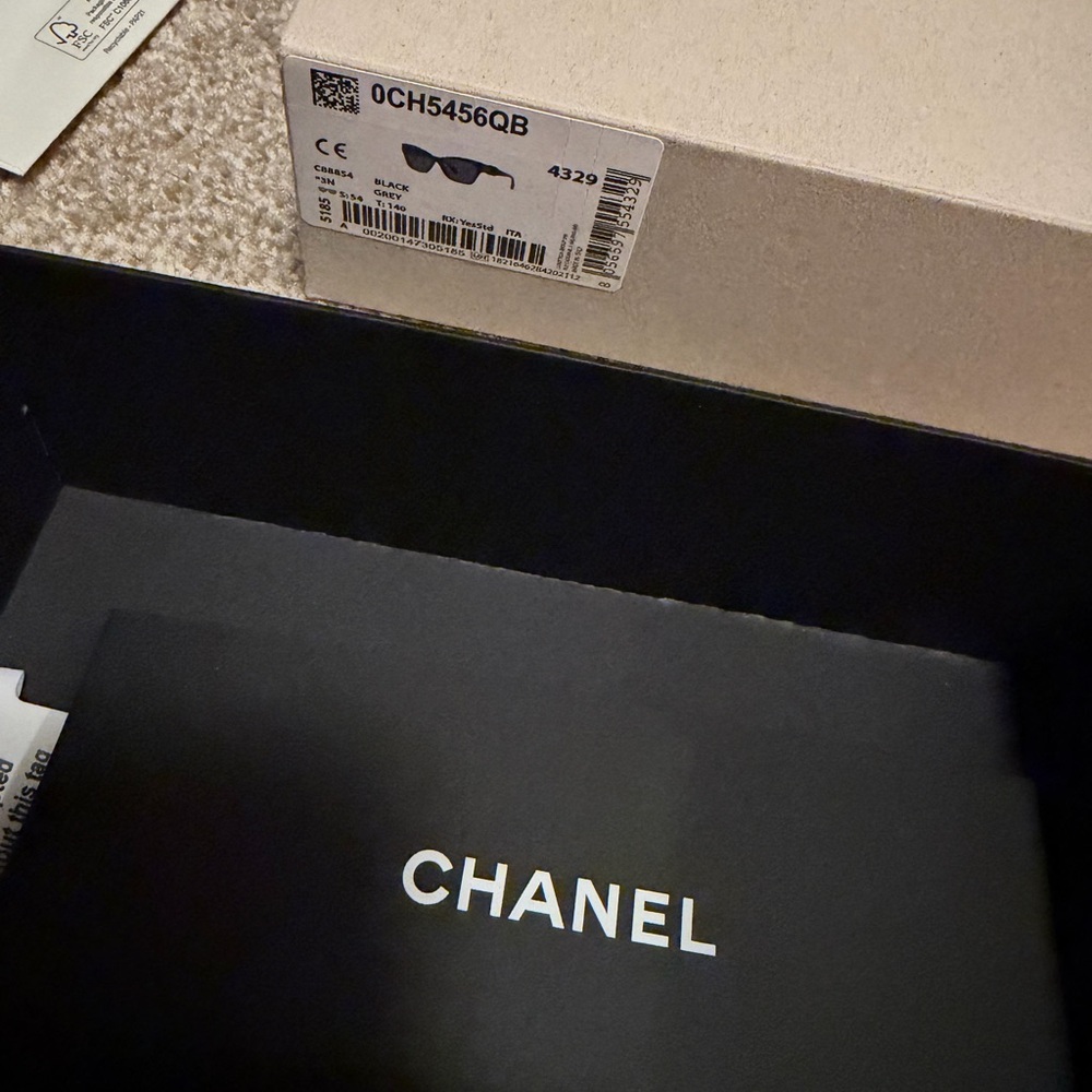 Chanel Black Sunglasses - Picture 6 of 7